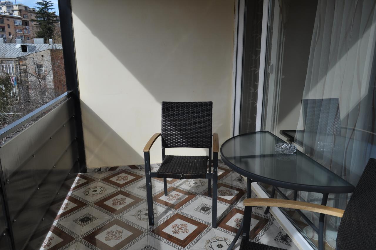 Hotel Your Comfort Tbilisi Ngoại thất bức ảnh