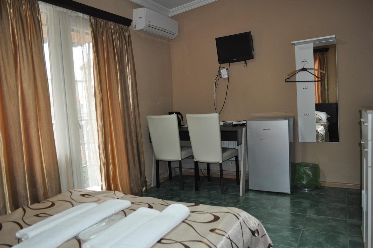 Hotel Your Comfort Tbilisi Ngoại thất bức ảnh